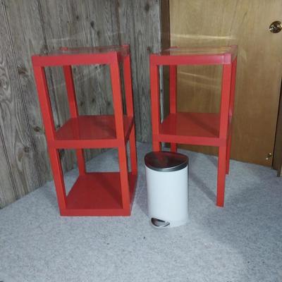 STACKABLE SHELVING AND SMALL WASTECAN