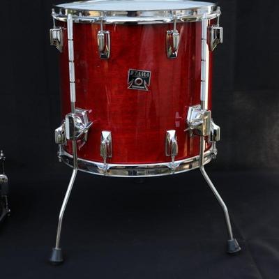 Lot of 2 TAMA Drums