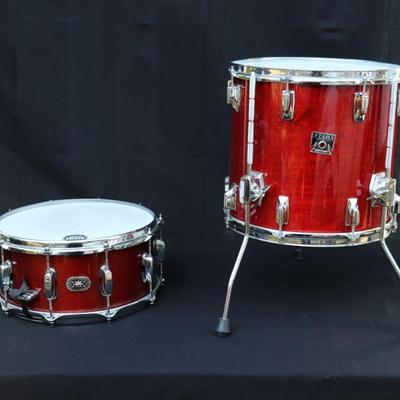 Lot of 2 TAMA Drums