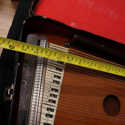 Autoharp by Oscar Schmidt