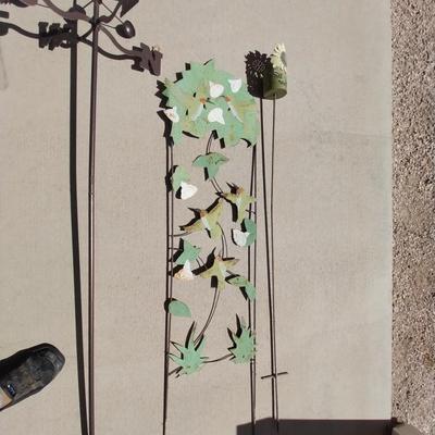 WEATHERVANE AND YARD ART