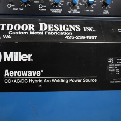 Miller Aerowave 300 AC/DC Hybrid Arc Welding Power Source with Miller Coolmate 3 Coolant System