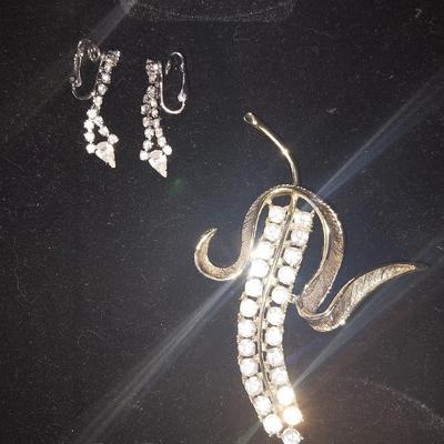 BEAUTIFUL DESIGNER JEWELRY