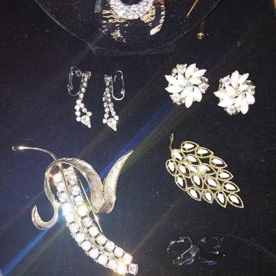 BEAUTIFUL DESIGNER JEWELRY