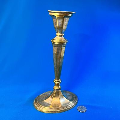 GRACEFUL VINTAGE BRASS CANDLE HOLDER