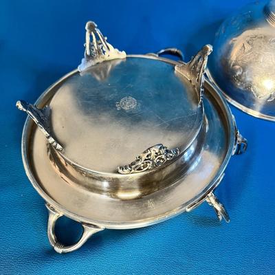 TALLER VICTORIAN SILVER PLATED ICED COVERED BUTTER DISH WITH KNIFE REST