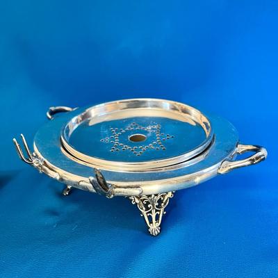 TALLER VICTORIAN SILVER PLATED ICED COVERED BUTTER DISH WITH KNIFE REST