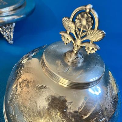 TALLER VICTORIAN SILVER PLATED ICED COVERED BUTTER DISH WITH KNIFE REST