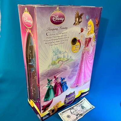 SINGING SLEEPING BEAUTY DOLL NEW IN BOX SINGS â€œONCE UPON A DREAMâ€