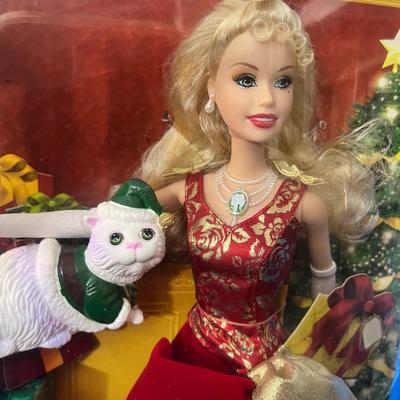 BARBIE IN â€œA CHRISTMAS CAROLâ€ DOLL- â€œEDEN STARLINGâ€ CHARACTER NEW IN BOX
