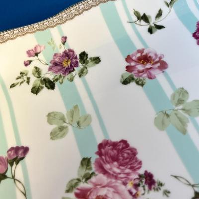 LOVELY PORCELAIN FLORAL SERVING TRAY