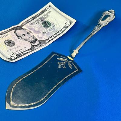 FANCY TWO TONE METAL PIE SERVER GOLD TONE ACCENT ON SILVER TONE BASE