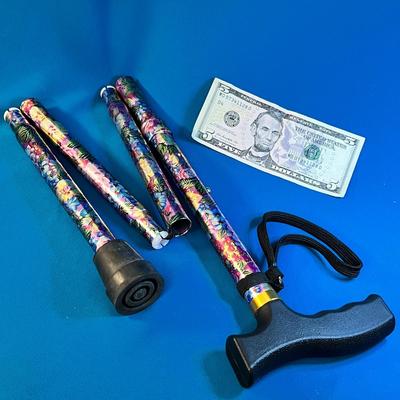 COLLAPSIBLE FLORAL METAL CANE WITH STRAP