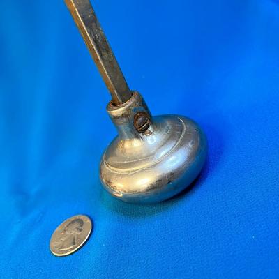 VINTAGE METAL DOOR KNOB AND STEM