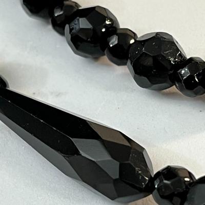 BLACK FACETED GLASS BEAD FUNERARY NECKLACE