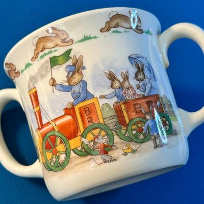 ROYAL DOULTON â€œBUNNYKINSâ€ CHILDâ€™S CUP AND BOWL SET 