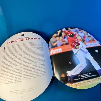 UNIQUE BASEBALL SHAPED â€œBASEBALLâ€ BOOK by RUCKUS SPORTS