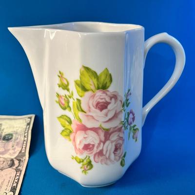 PRETTY FLORAL CERAMIC PITCHER