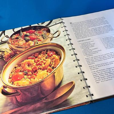 BETTY CROCKERâ€™S â€œCOOKING AMERICAN STYLE: A SAMPLER OF HERITAGE RECIPESâ€ BOOK
