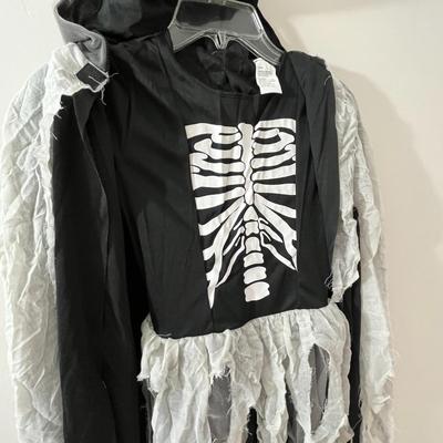 GIRLS GRIM REAPER HALLOWEEN COSTUME: DRESS, CAPE, SCYTHE, SOCKS, GLOVES, CHAIN