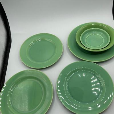 Vintage Jadeite Green California Pottery Dish Set Plates Bowl Franciscan Gladding McBean