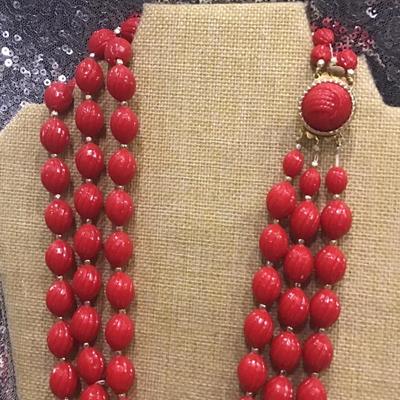 Beautiful Vintage Hong Kong Red Lucite/Plastic Swirl Necklace