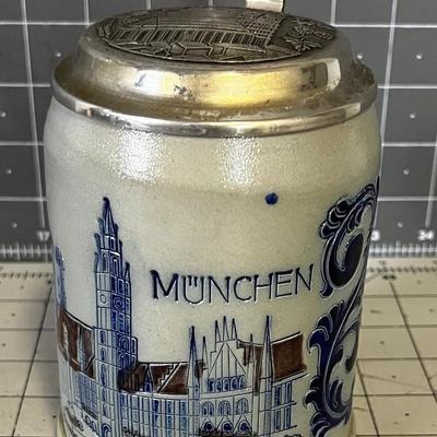 German Beer Stein Munchin 