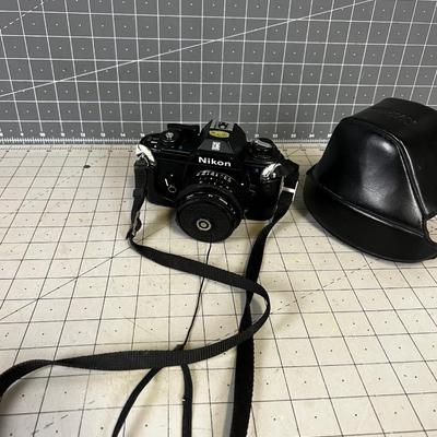 NIKON EN Camera with Case 