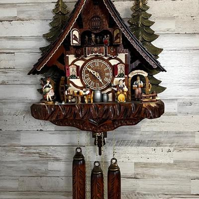 BLACK FOREST Coo Coo Clock, Titled Beer Garden 