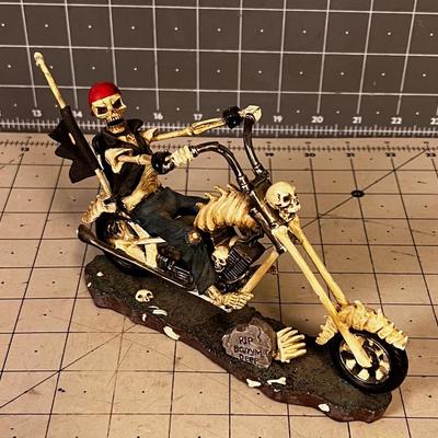 Skeleton Motorcycle Rider