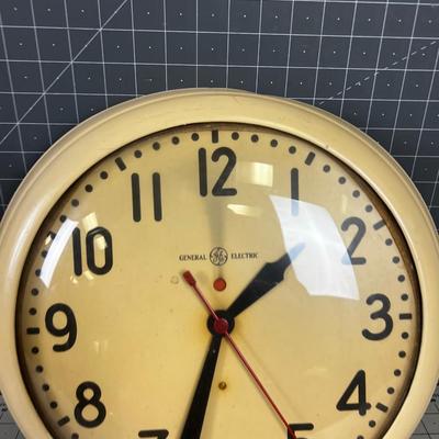 General Electric OLD SCHOOL Clock