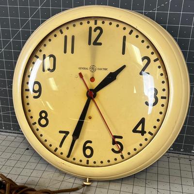 General Electric OLD SCHOOL Clock