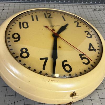 General Electric OLD SCHOOL Clock