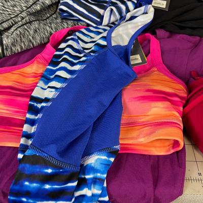Lot of Athletic / Yoga Ladies Clothing