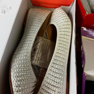 Mostly NEW! Odd Lot of NEW SHOES - Many Smaller Sizes