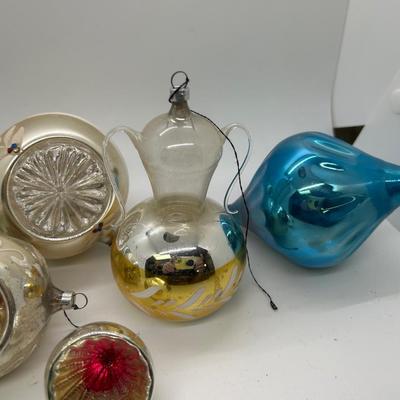 Mixed Lot of Blown Glass Christmas Holiday Tree Ornaments