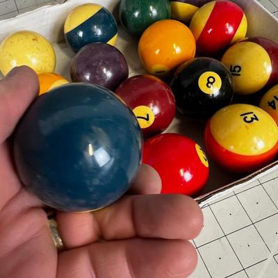 Billiard Balls - Full Set of Pool Balls plus Cue Ball. 
