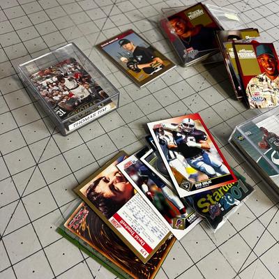 Mixed Lot of Sport Cards 