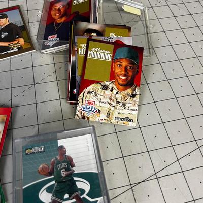 Mixed Lot of Sport Cards 