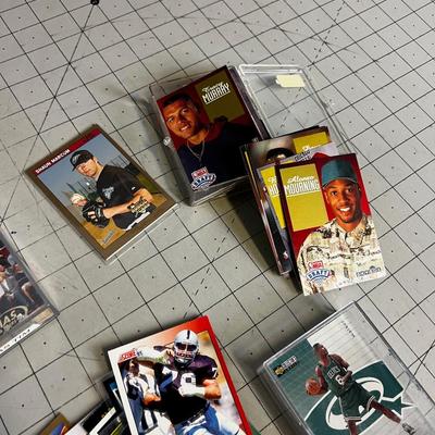 Mixed Lot of Sport Cards 