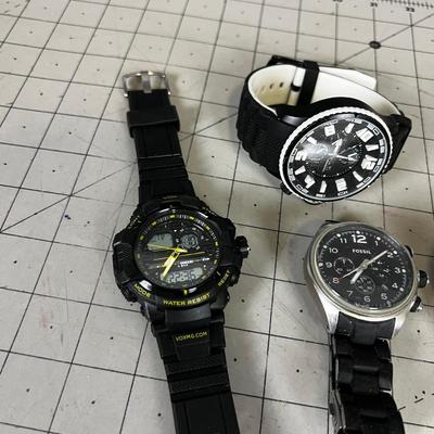 Fine Watches: Invicta, Fossil & Others