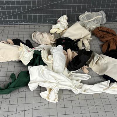 Large Pile of VINTAGE Ladies Gloves 