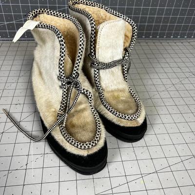 Winteretts Vintage SEAL Boots Ladies Size 6-7 