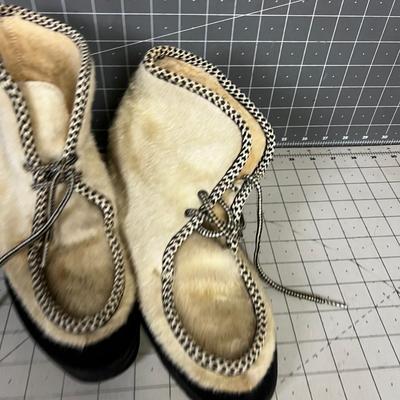 Winteretts Vintage SEAL Boots Ladies Size 6-7 
