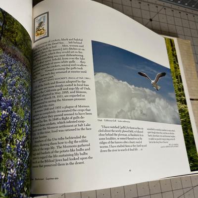 Birds and Flower of the 50 States commemorative Stamp Book 