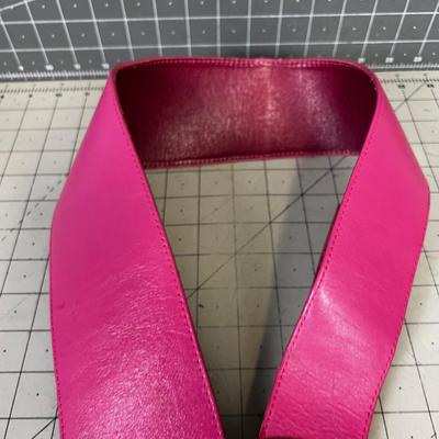 Rocking the 80's - Fuchsia Pink Leather Snake Skin Belt