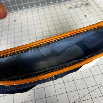 Genuine COACH Leather Daisy Cream Navy Blue Purse