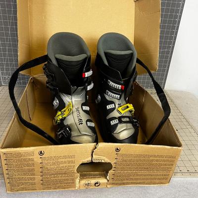 Salomon SMU Sensifit Men's Ski Boot