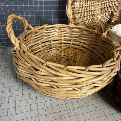 Lot of Big Baskets (4) 