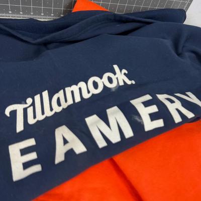Tillamook Creamery MV FLEECE Throws. 
